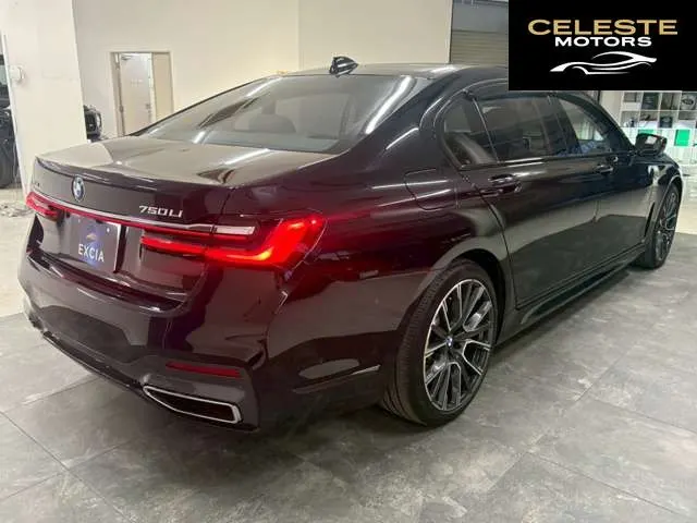 BMW 7 Série 2020 — photo 8 sur 8