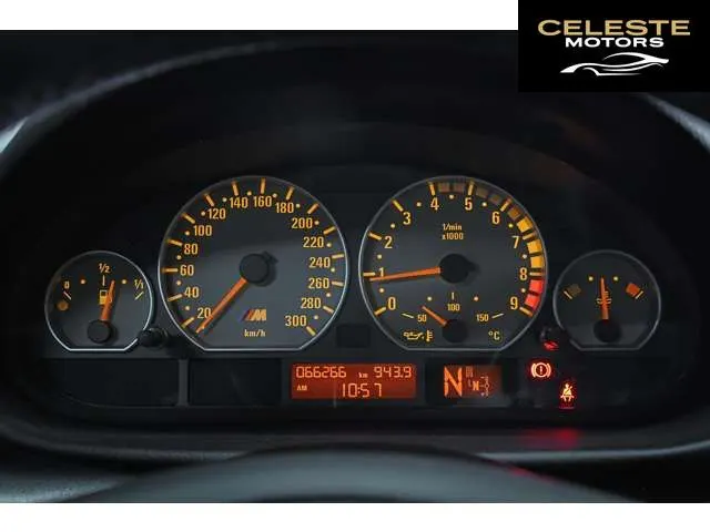 BMW M3 2003 — photo 2 sur 8