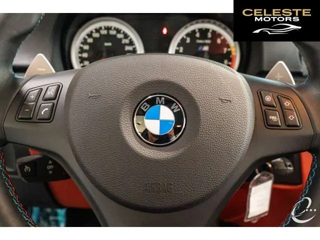 BMW M3 2011 — photo 6 sur 8