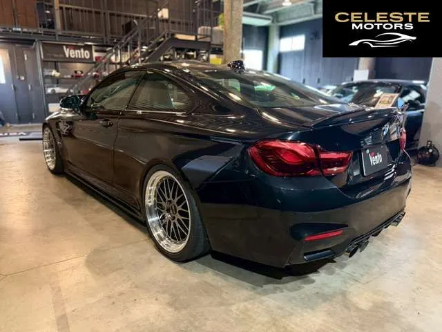 BMW M4 Coupé 2018 — photo 3 sur 8