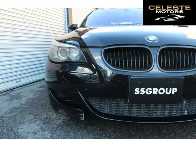 BMW M5 2007 — photo 2 sur 8