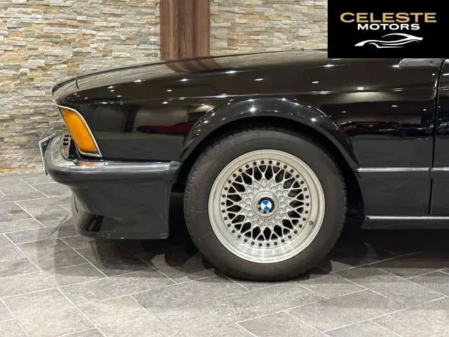 BMW M6 1986 — photo 8 sur 8