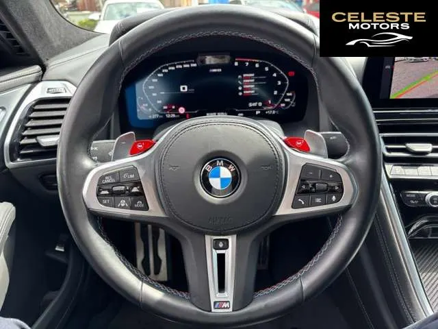 BMW M8グラン Coupé 2023 — photo 7 sur 8