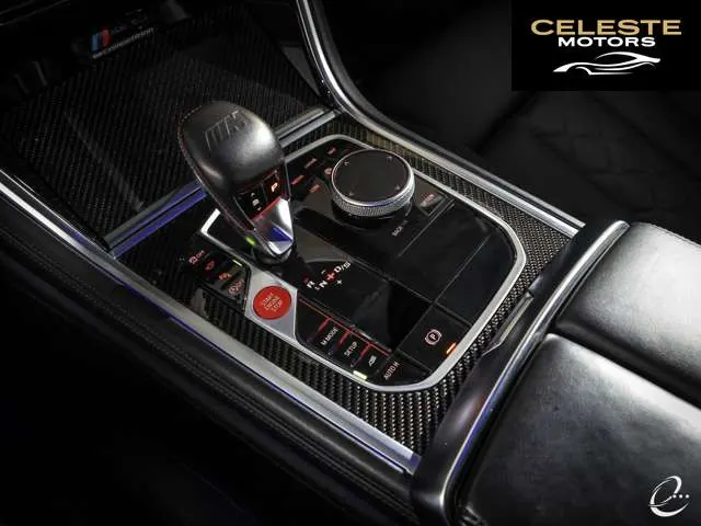 BMW M8グラン Coupé 2021 — photo 5 sur 8