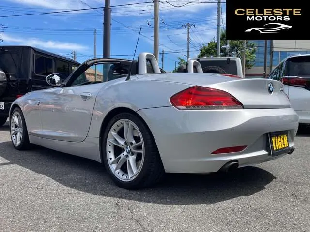 BMW Z4 2009 — photo 8 sur 8