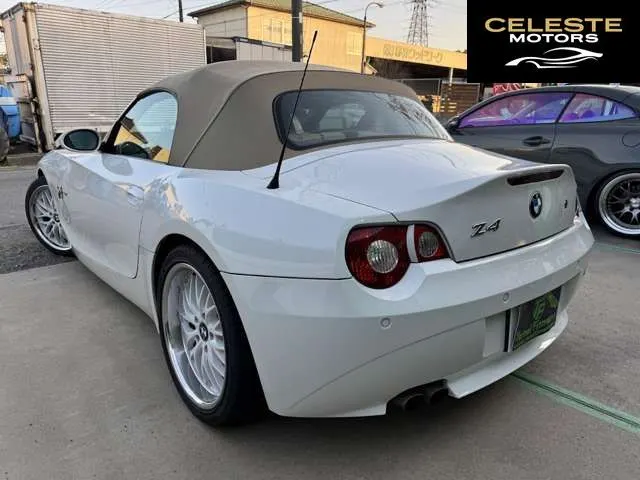 BMW Z4 2004 — photo 3 sur 8