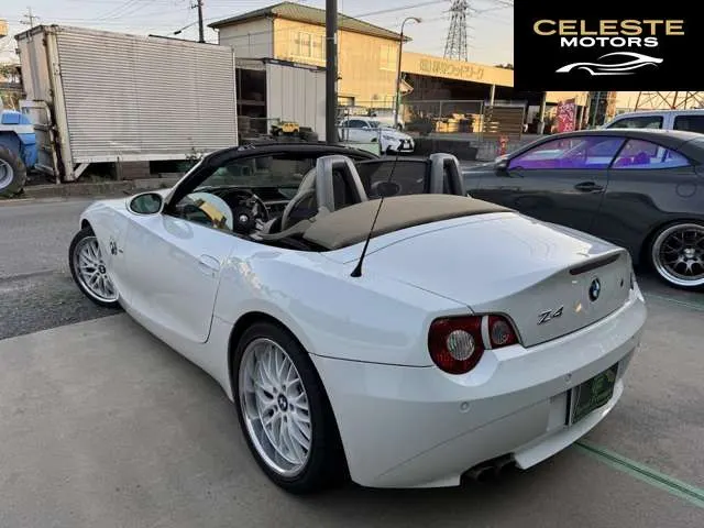BMW Z4 2004 — photo 6 sur 8