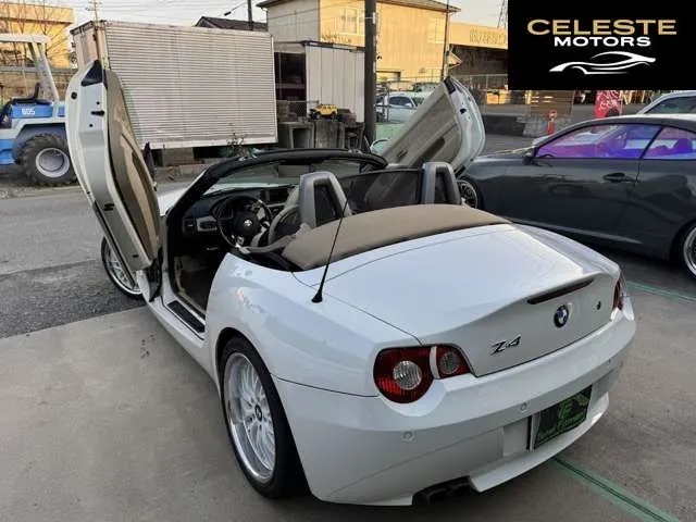BMW Z4 2004 — photo 8 sur 8