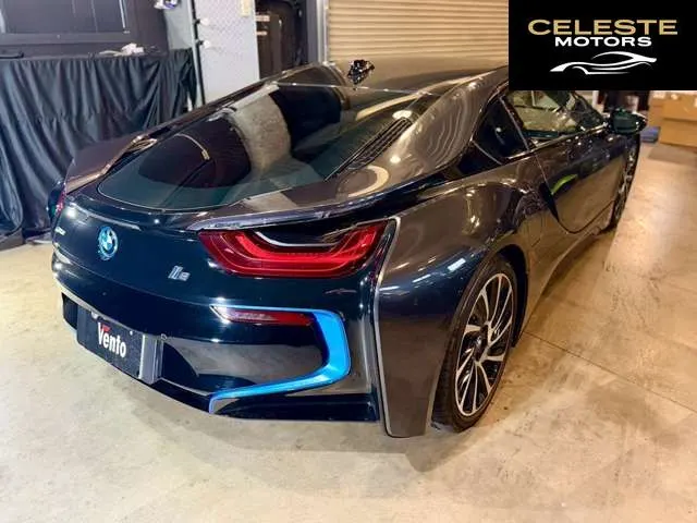 BMW i8 2016 — photo 2 sur 8