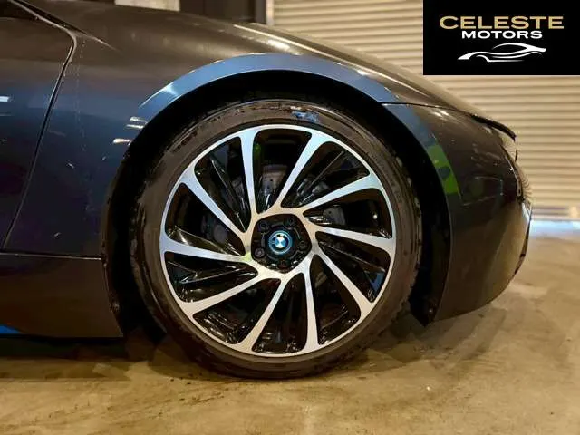 BMW i8 2016 — photo 4 sur 8
