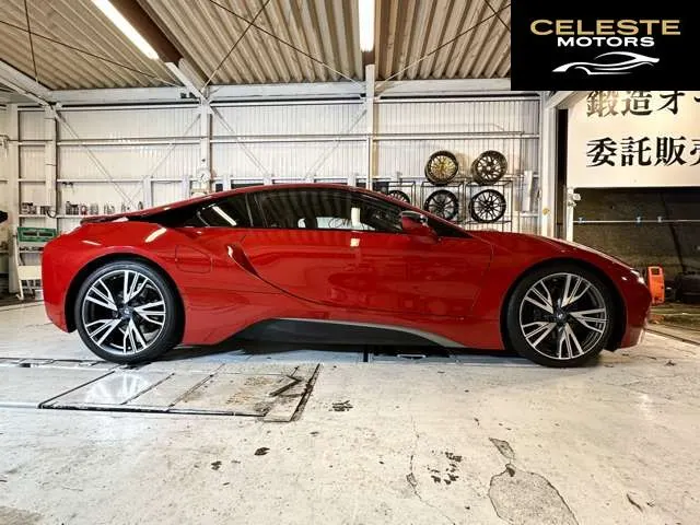 BMW i8 2016 — photo 5 sur 8