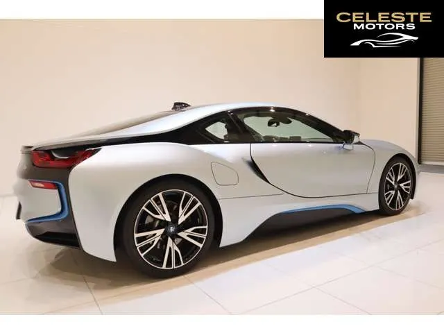 BMW i8 2015 — photo 7 sur 8