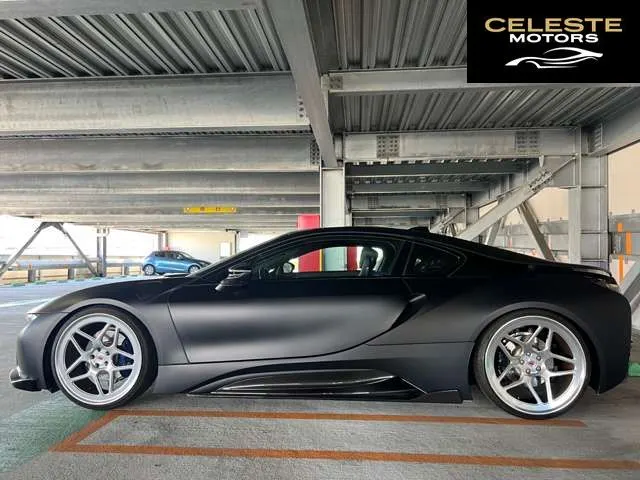 BMW i8 2015 — photo 2 sur 8