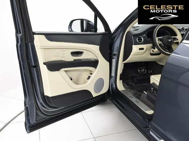 BENTLEY Bentayga 2026 — photo 4 sur 8