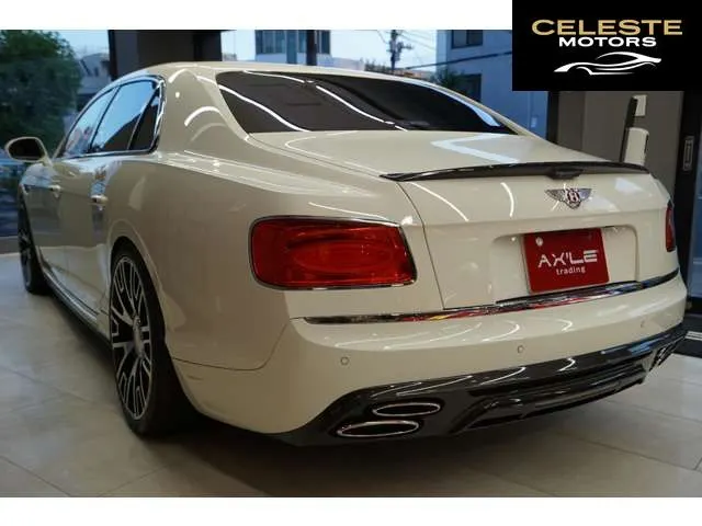 BENTLEY Flying Spur 2015 — photo 8 sur 8