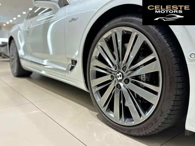 BENTLEY Continental GT 2022 — photo 5 sur 8