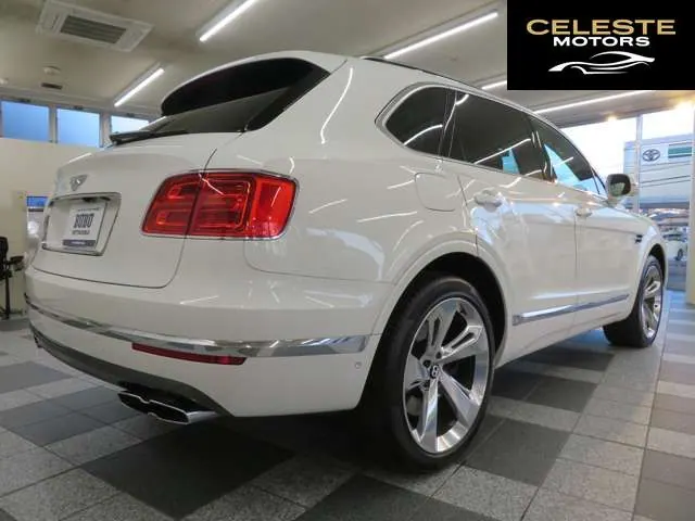 BENTLEY Bentayga 2019 — photo 4 sur 8