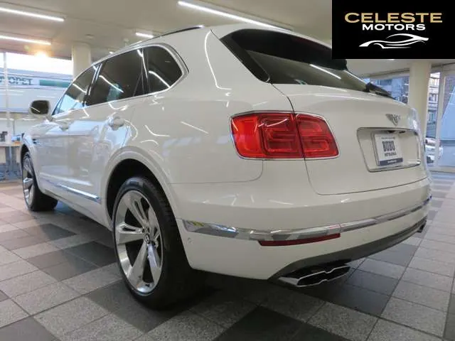 BENTLEY Bentayga 2019 — photo 5 sur 8