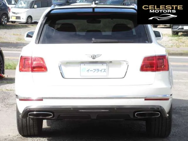 BENTLEY Bentayga 2017 — photo 7 sur 8