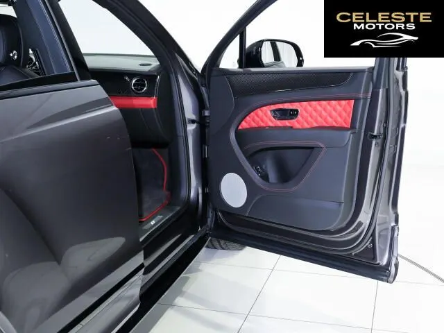 BENTLEY Bentayga 2023 — photo 6 sur 8