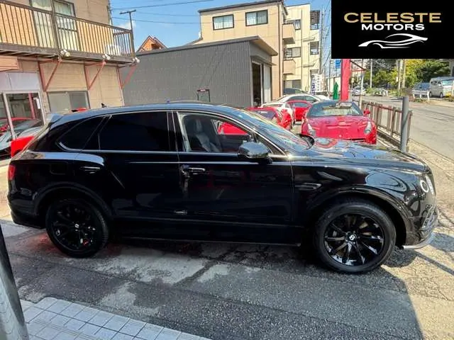 BENTLEY Bentayga 2016 — photo 5 sur 8