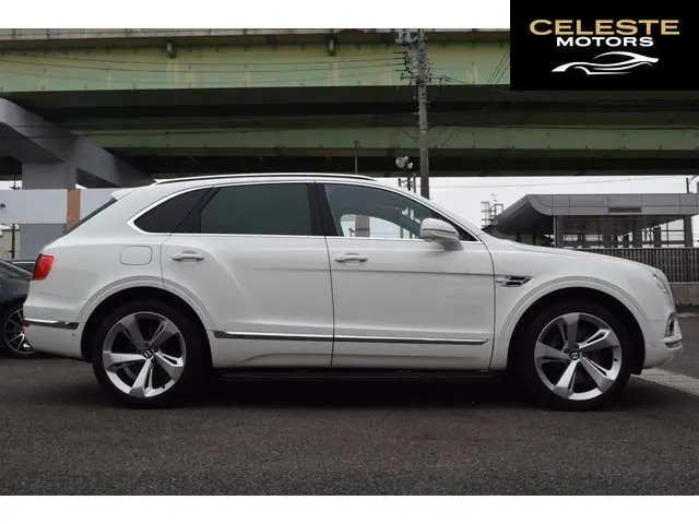 BENTLEY Bentayga 2017 — photo 4 sur 8