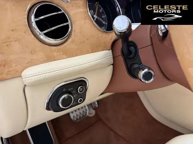 BENTLEY Mulsanne 2018 — photo 7 sur 8