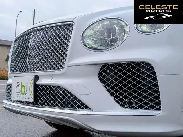 BENTLEY Bentayga 2023 — photo 5 sur 8
