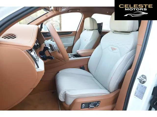 BENTLEY Bentayga 2023 — photo 8 sur 8