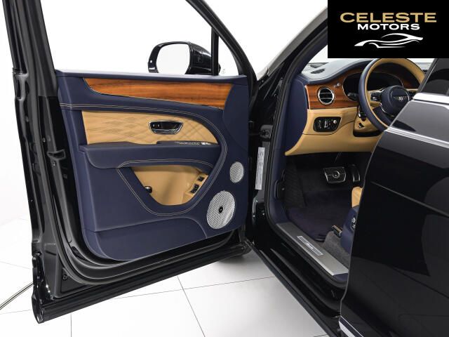 BENTLEY Bentayga 2023 — photo 4 sur 8