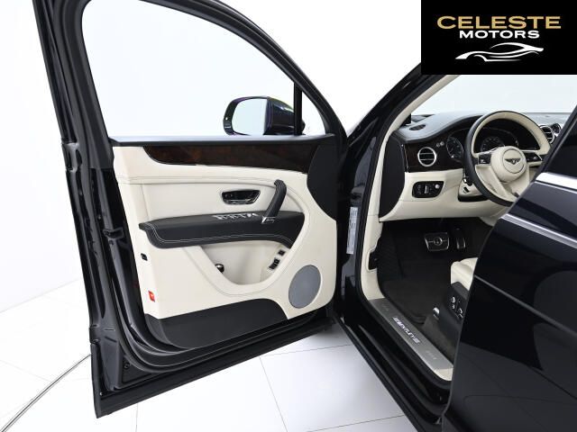 BENTLEY Bentayga 2020 — photo 4 sur 8