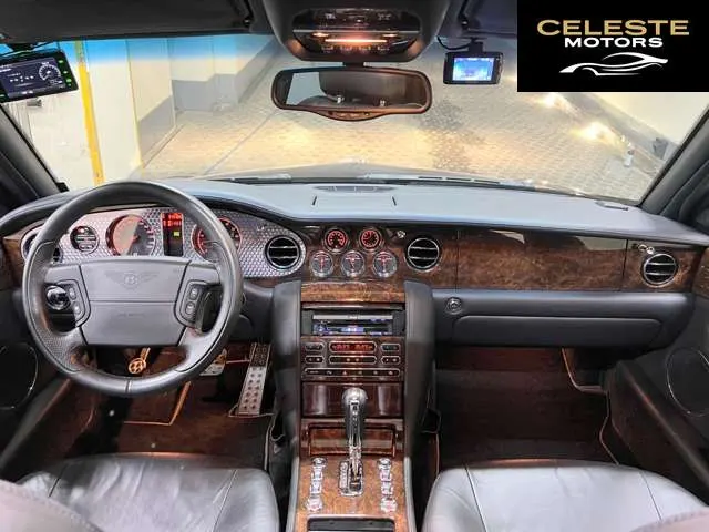BENTLEY Arnage 2006 — photo 5 sur 8