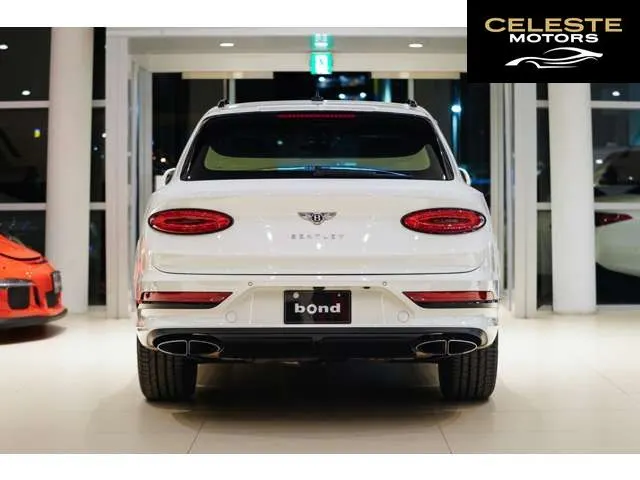 BENTLEY Bentayga 2023 — photo 8 sur 8
