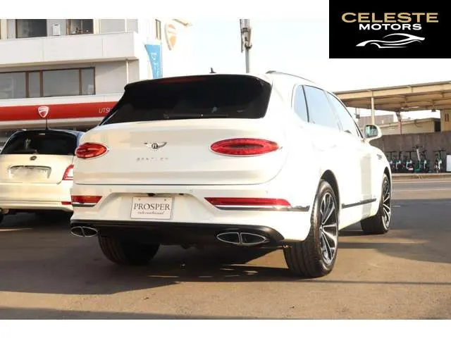 BENTLEY Bentayga 2022 — photo 3 sur 8