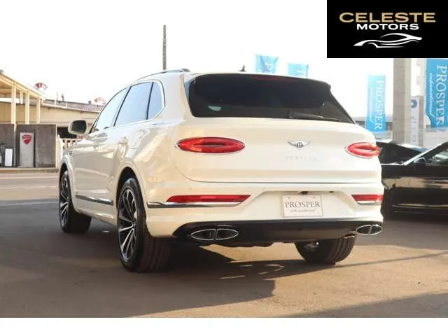 BENTLEY Bentayga 2022 — photo 4 sur 8