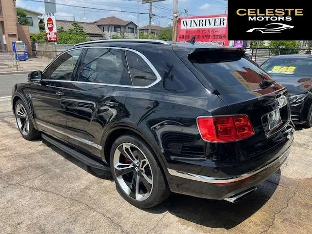 BENTLEY Bentayga 2018 — photo 6 sur 8