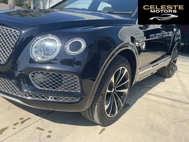 BENTLEY Bentayga 2016 — photo 3 sur 8