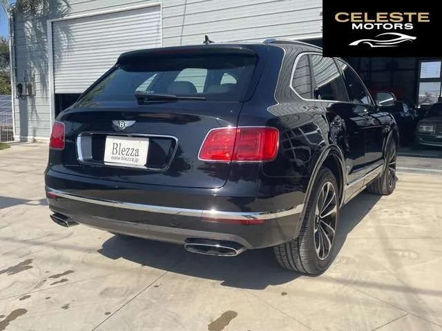 BENTLEY Bentayga 2016 — photo 4 sur 8