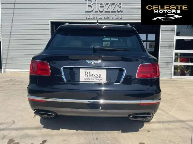 BENTLEY Bentayga 2016 — photo 5 sur 8
