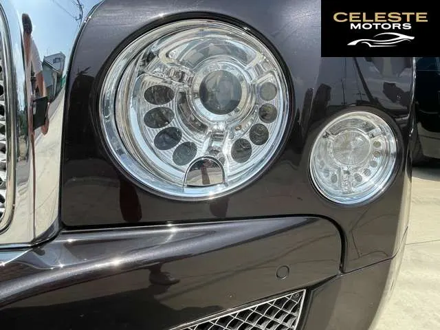 BENTLEY Mulsanne 2011 — photo 2 sur 8