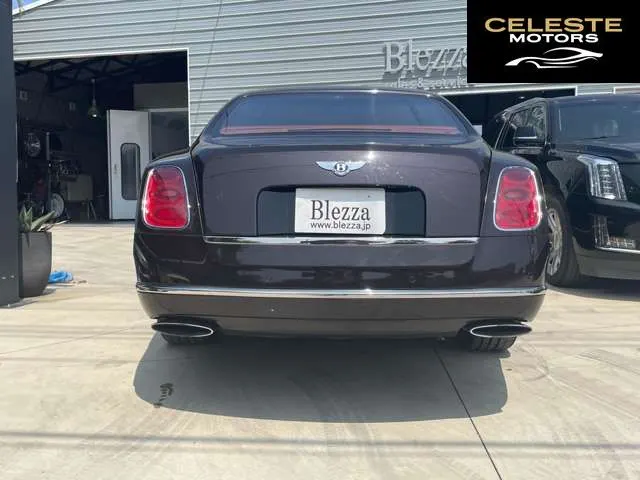 BENTLEY Mulsanne 2011 — photo 6 sur 8