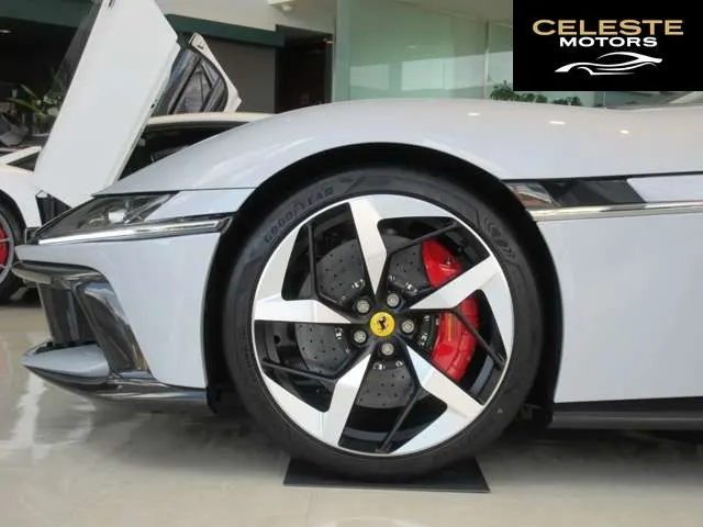 FERRARI 12 Cilindri 2025 — photo 6 sur 8