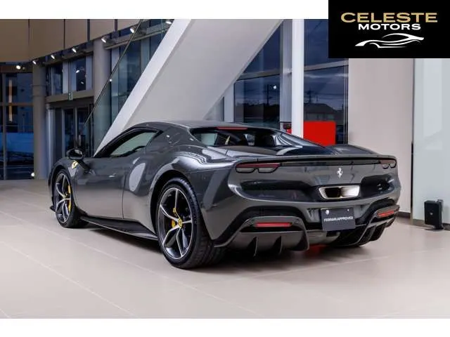 FERRARI 296GTB 2024 — photo 6 sur 8