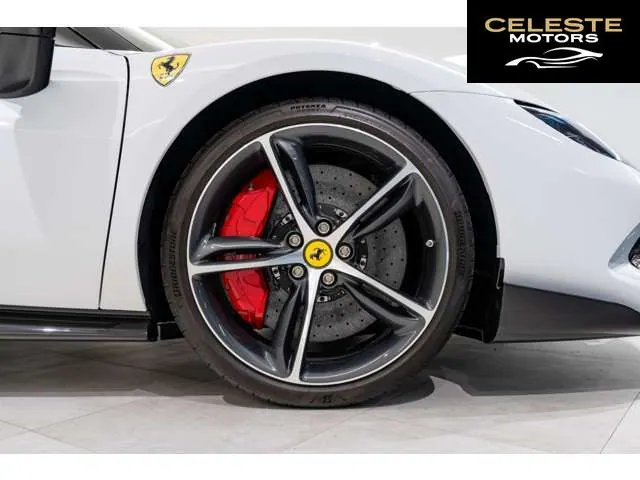 FERRARI 296GTB 2023 — photo 2 sur 8