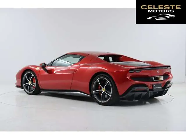 FERRARI 296GTB 2023 — photo 2 sur 8