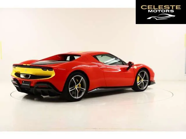 FERRARI 296GTB 2024 — photo 2 sur 8