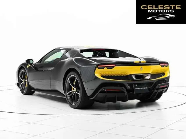FERRARI 296GTB 2023 — photo 3 sur 8