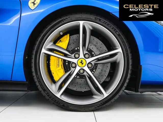 FERRARI 296GTB 2024 — photo 5 sur 8