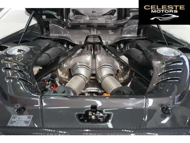 FERRARI 296GTB 2024 — photo 5 sur 8