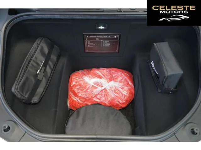 FERRARI 296GTB 2024 — photo 6 sur 8